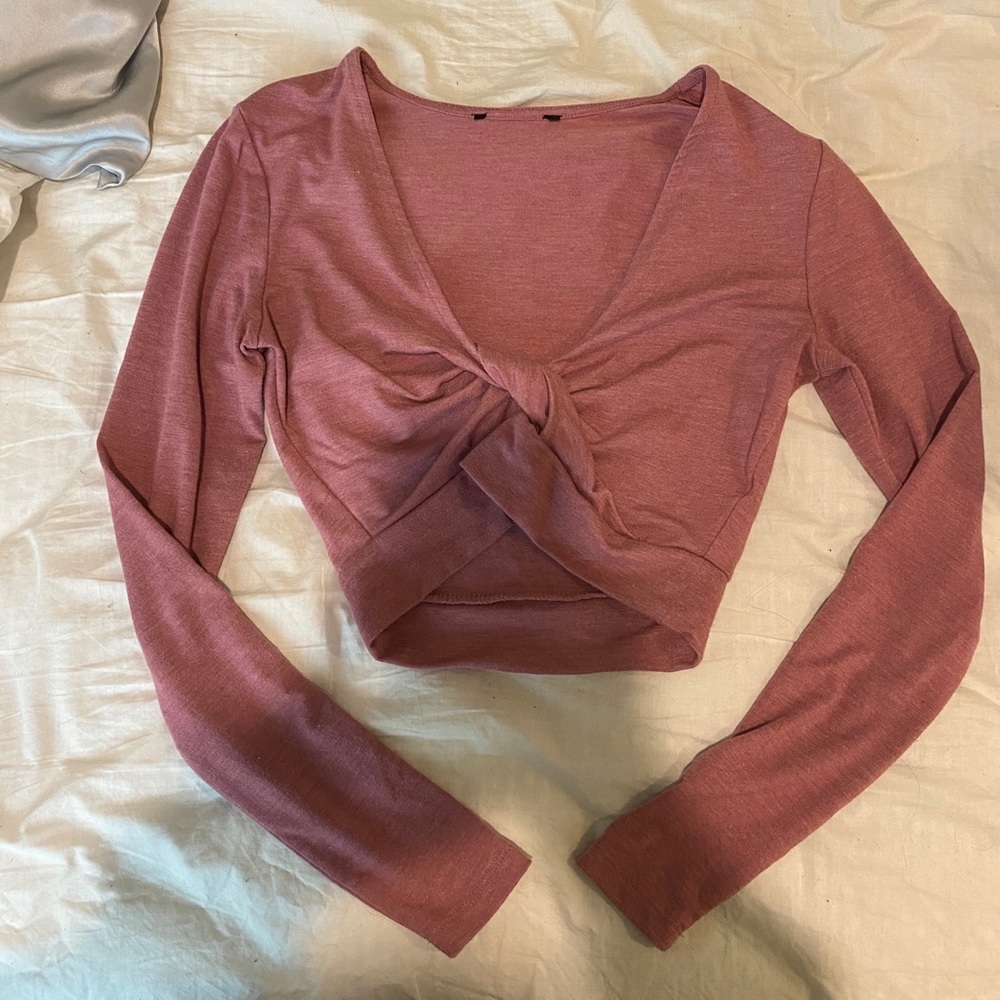 Long sleeve pink crop top 💗